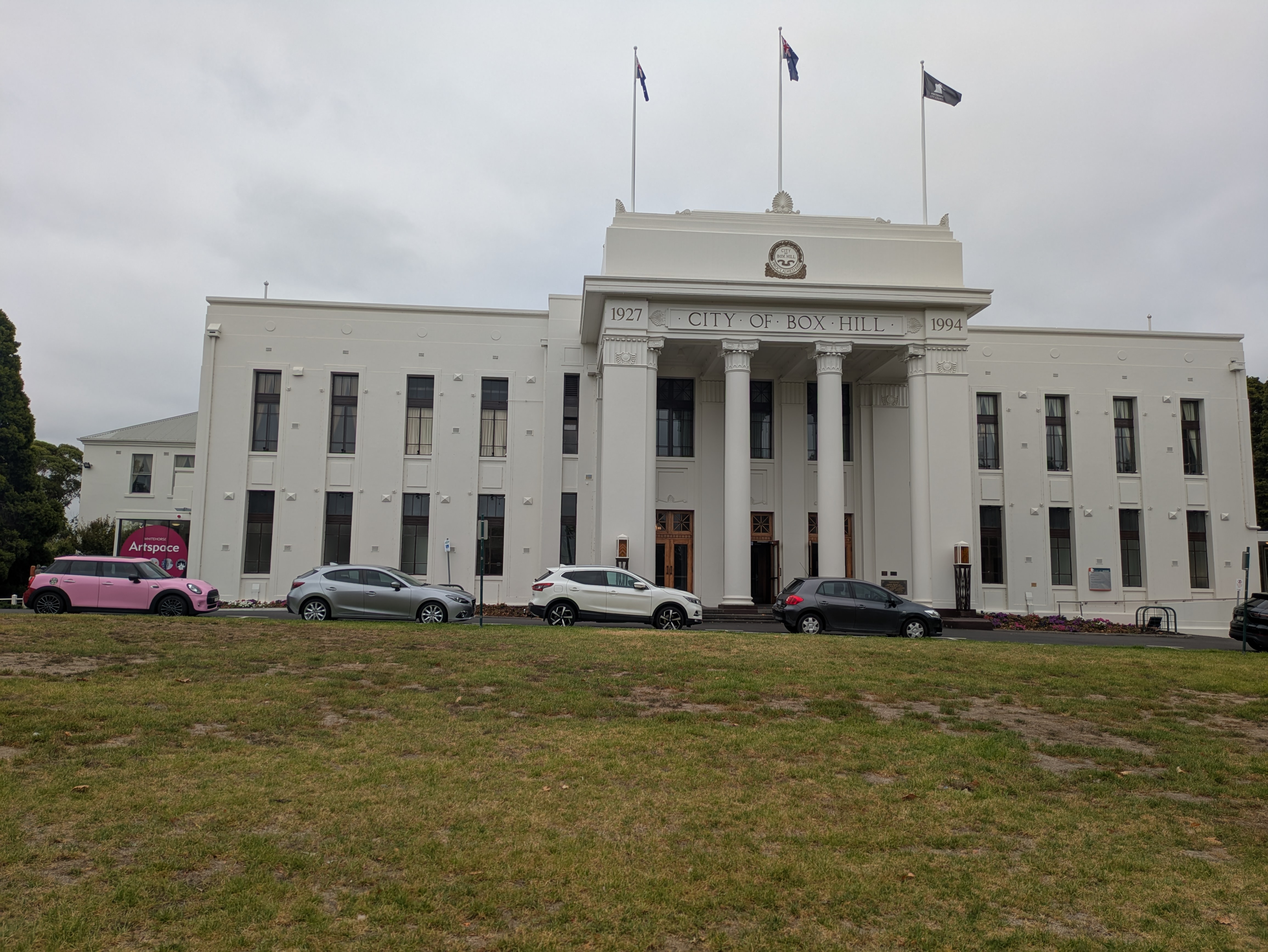 Didn't take a picture of the library so here is the city hall in Box Hill township